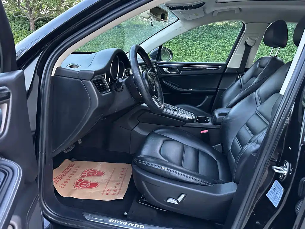 ZOTYE SR9 2017