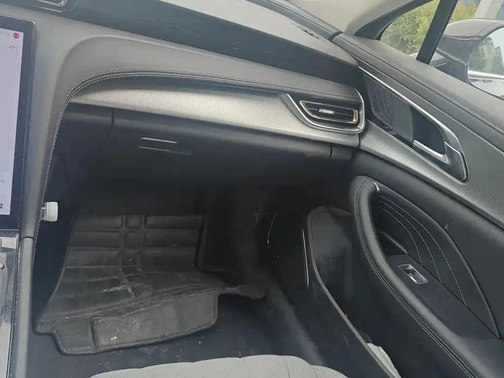 HONGQI H5 2025