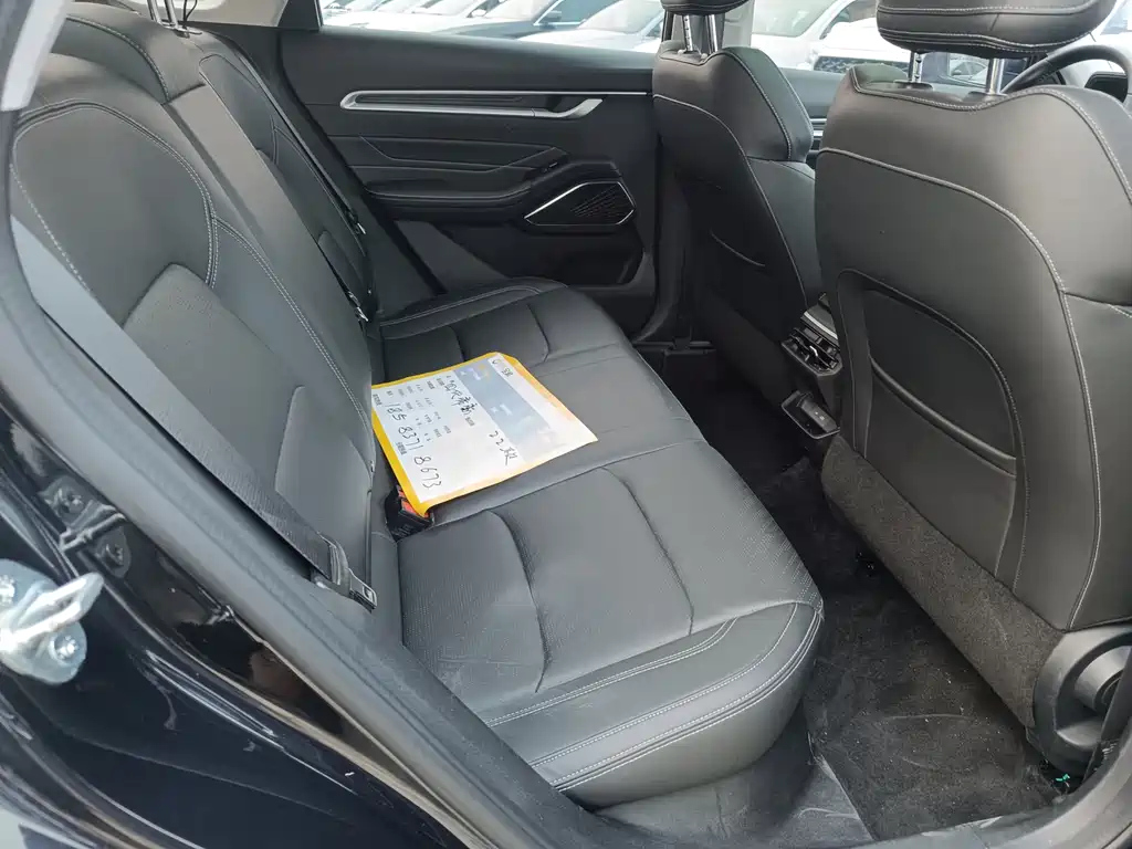 GEELY AUTO EMGRAND 2021