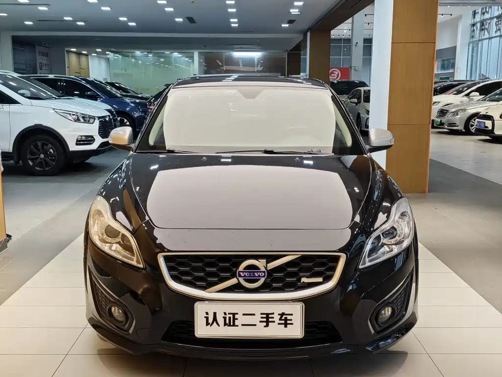 VOLVO C30 2011
