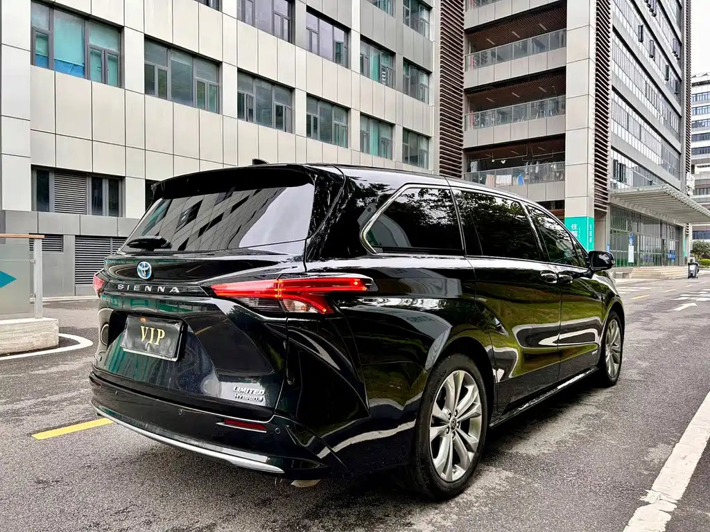 TOYOTA SIENNA SIENNA 2023