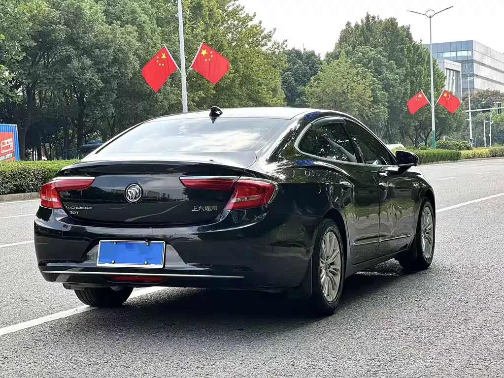 BUICK LACROSSE 2016