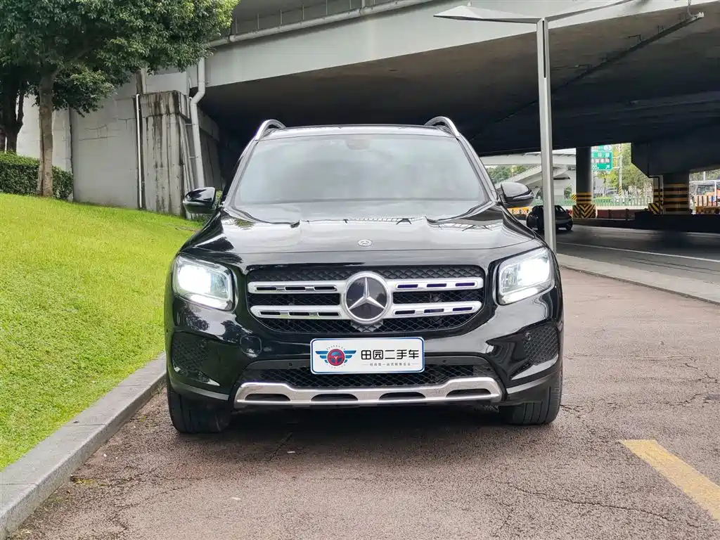 MERCEDES BENZ GLB 2021