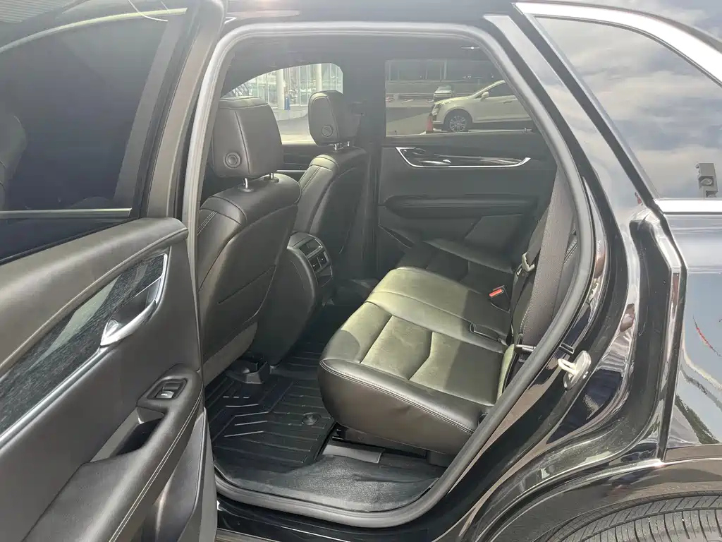 CADILLAC XT5 2022