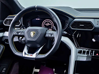 LAMBORGHINI URUS  2018 YEAR 4.0T V8 2018