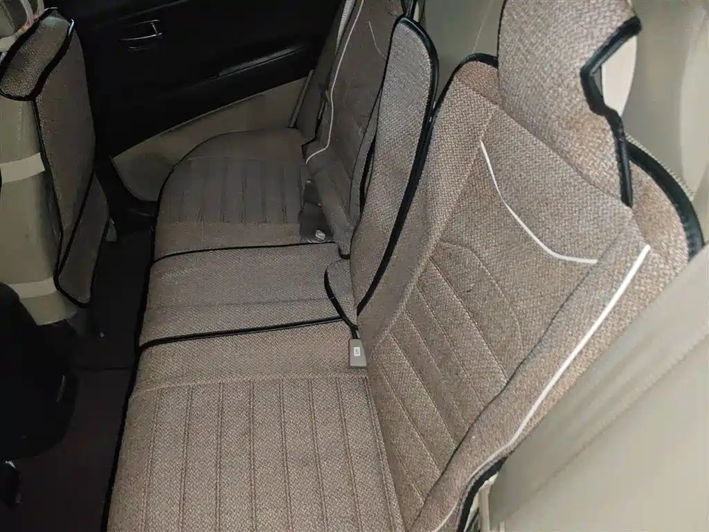 HYUNDAI CELESTA 2011