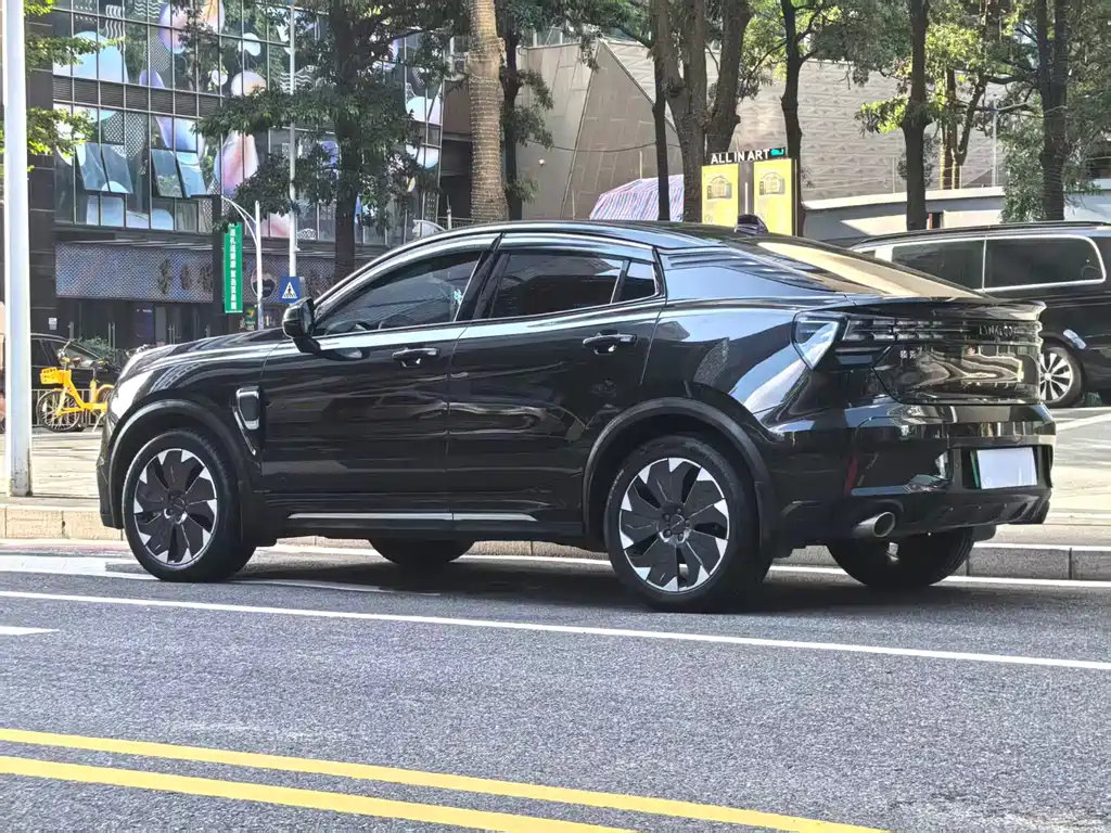 LYNK&CO 05 NEW ENERGY 2022