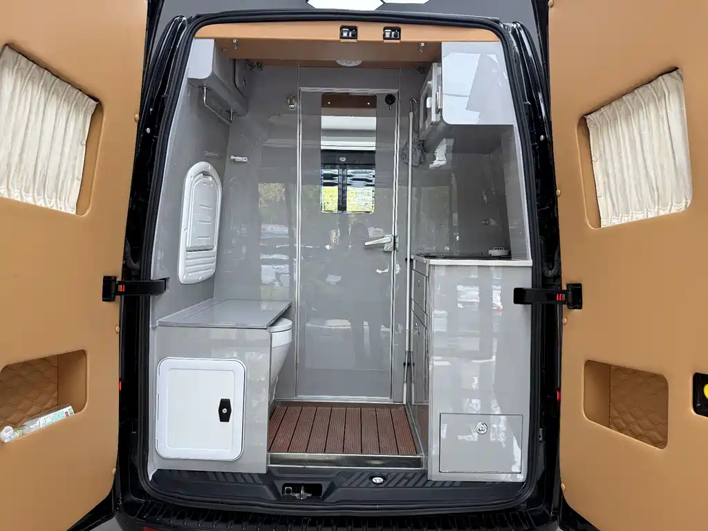 FORD TRANSIT 2023