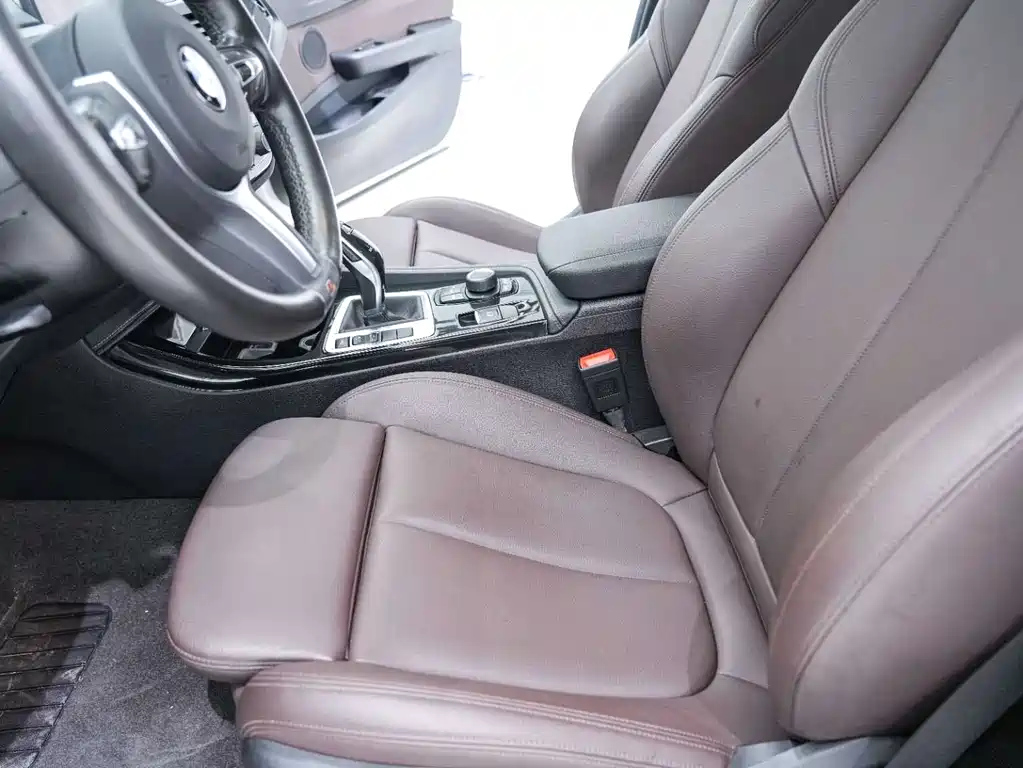 BMW 1-SERIES 2020