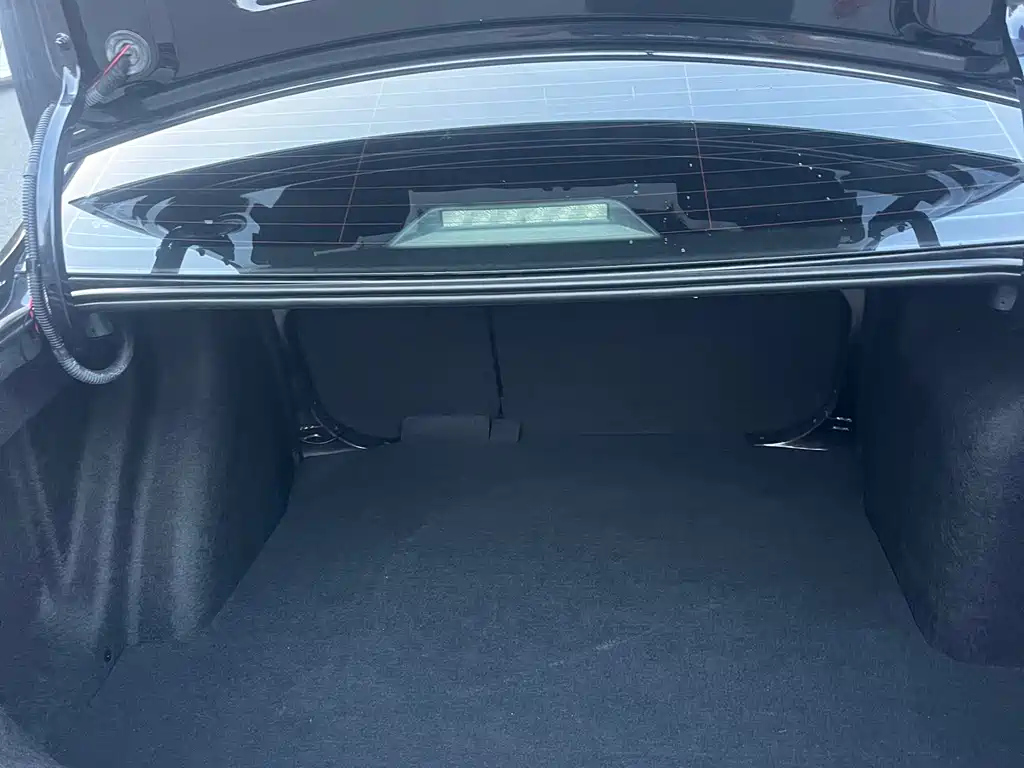 VOLKSWAGEN LAVIDA 2016