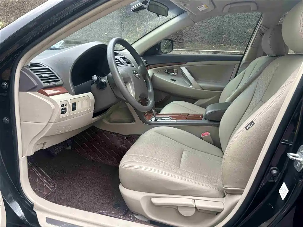 TOYOTA CAMRY 2015
