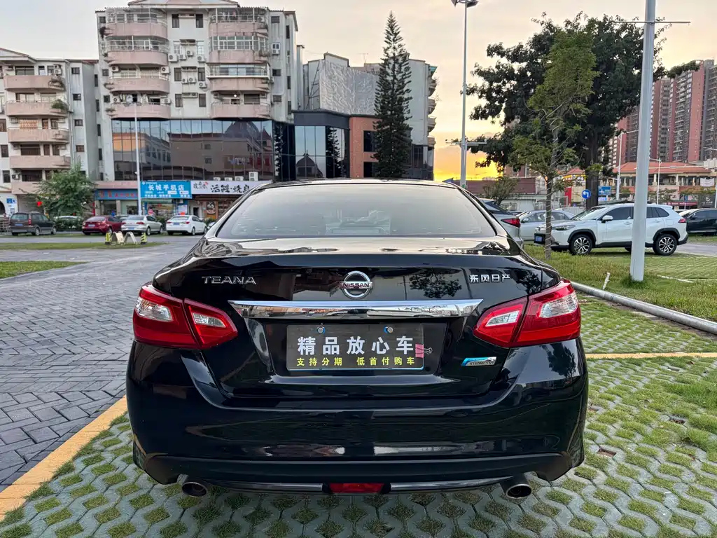 NISSAN TEANA 2018