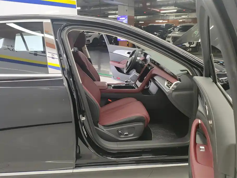 HONGQI H5 2024