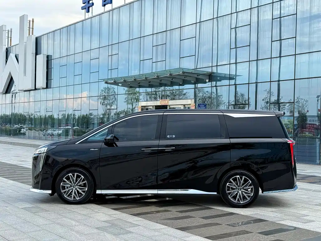 TRUMPCHI M8 2024