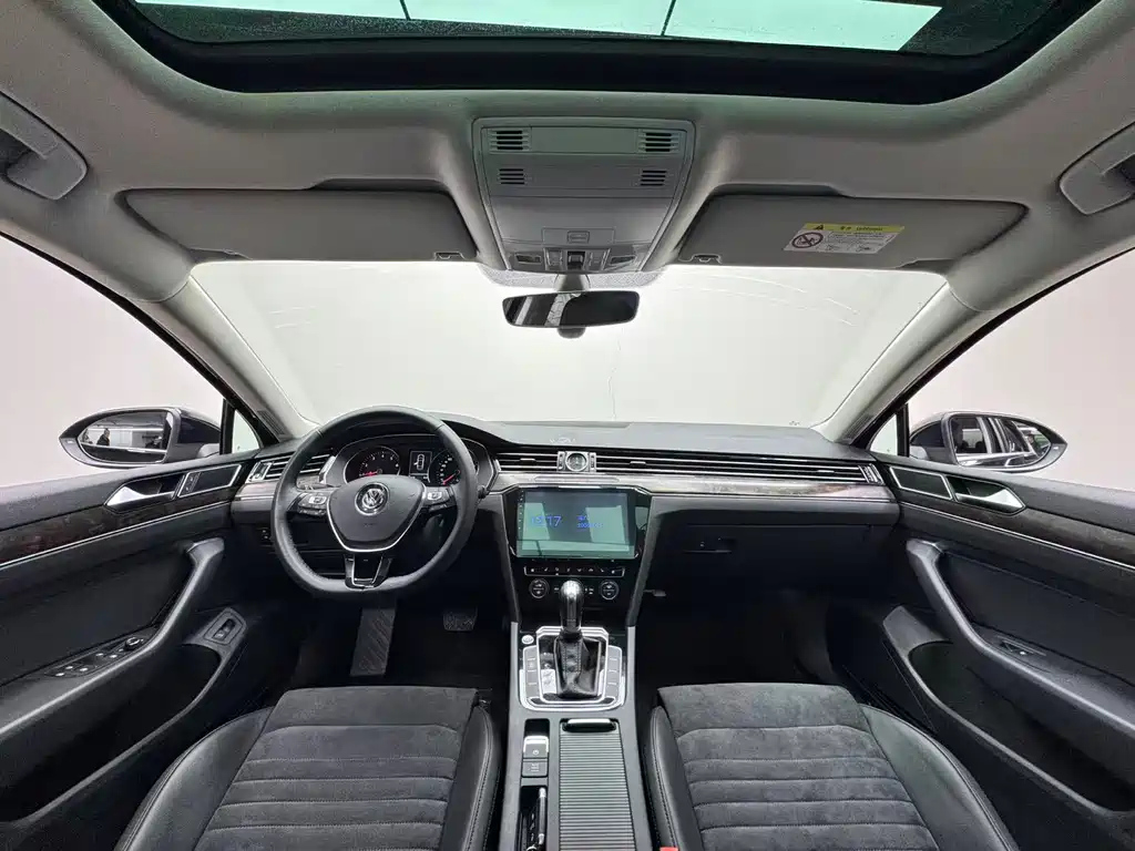 VOLKSWAGEN MAGOTAN 2018