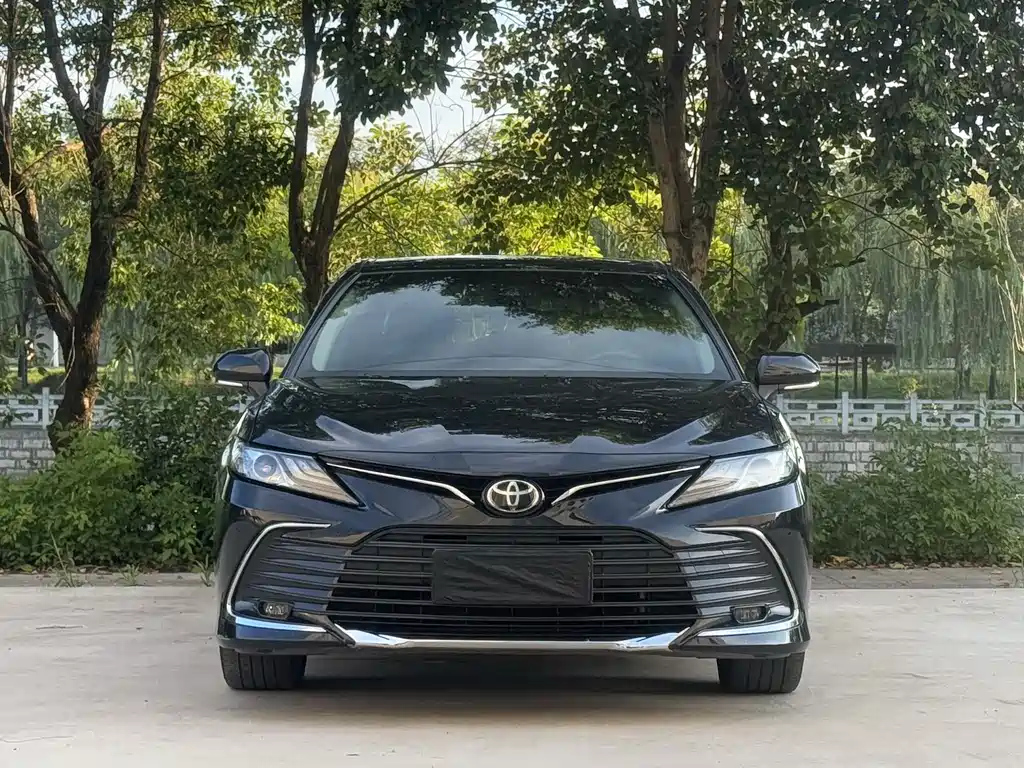 TOYOTA CAMRY 2023