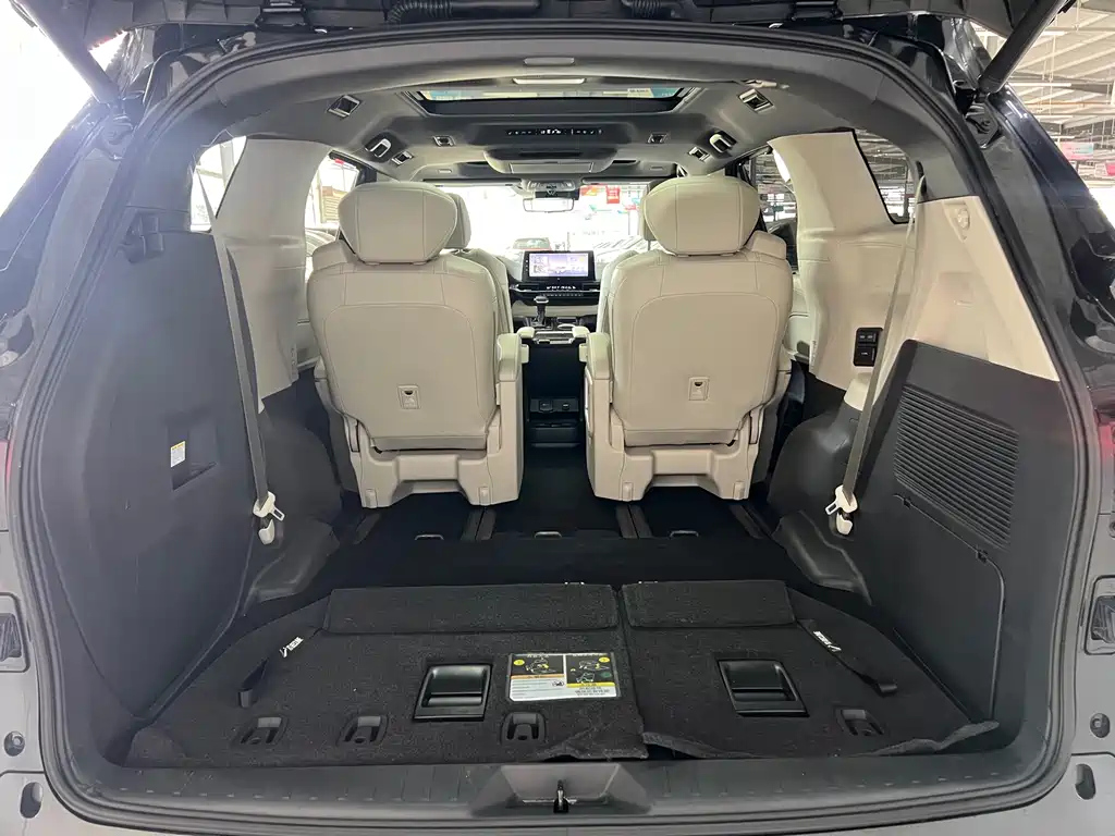 TOYOTA SIENNA SIENNA 2024