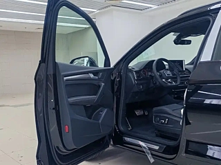 AUDI Q5L 2024 YEAR 40 TFSI LUXURY DYNAMIC 2024