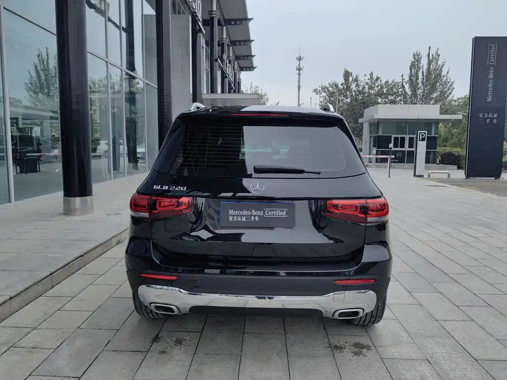 MERCEDES BENZ GLB 2022