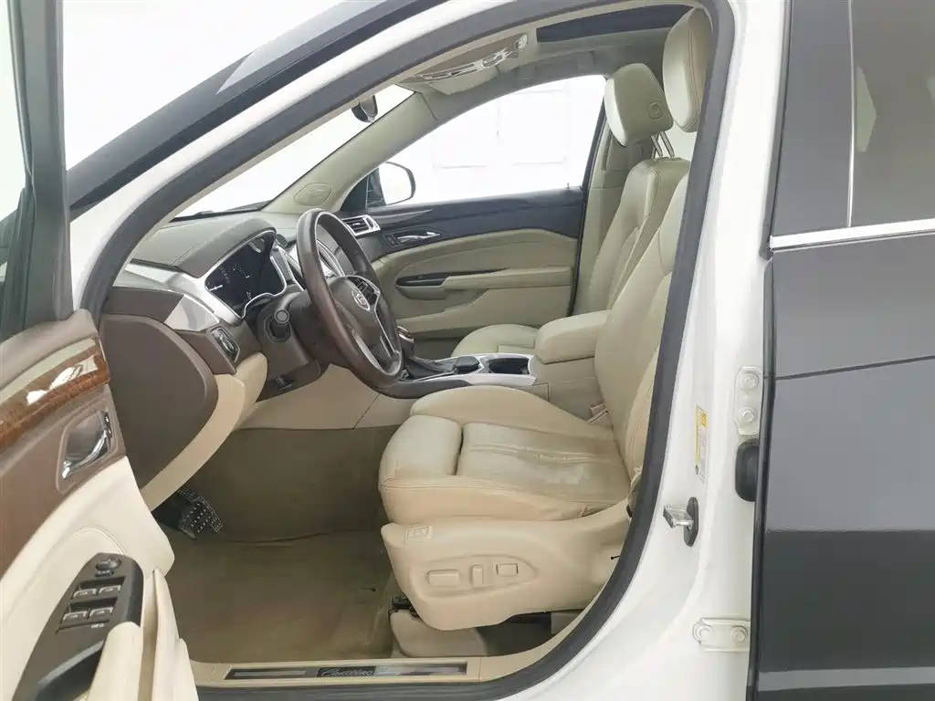 CADILLAC SRX 2014