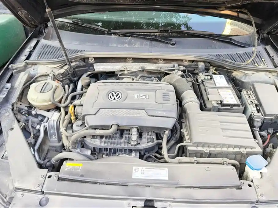 VOLKSWAGEN MAGOTAN 2018