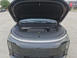 LI AUTO L6  2025 YEAR MAX INTELLIGENT  EDITION 2025