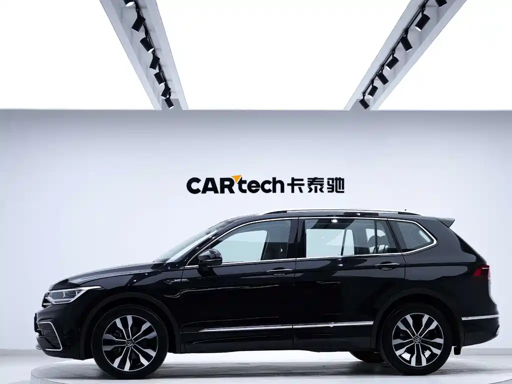 VOLKSWAGEN TIGUAN L 2024