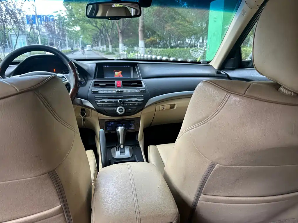 HONDA CROSSTOUR 2012