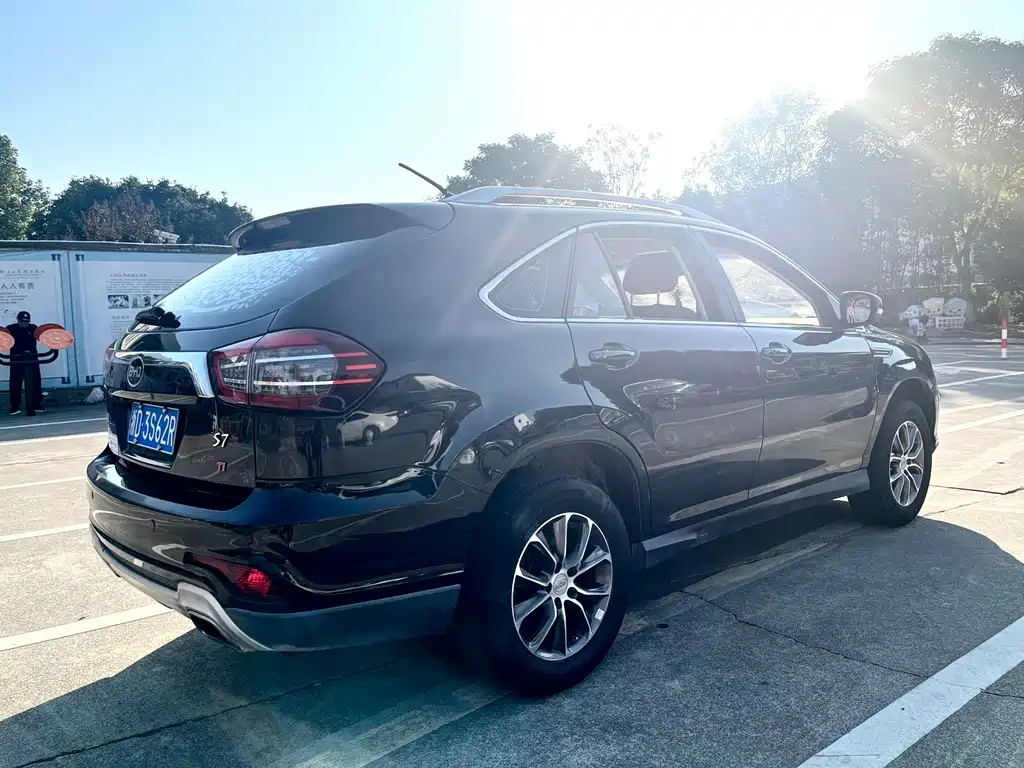 BYD S7 2018