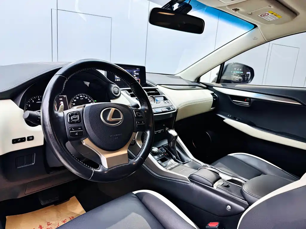 LEXUS NX 2017