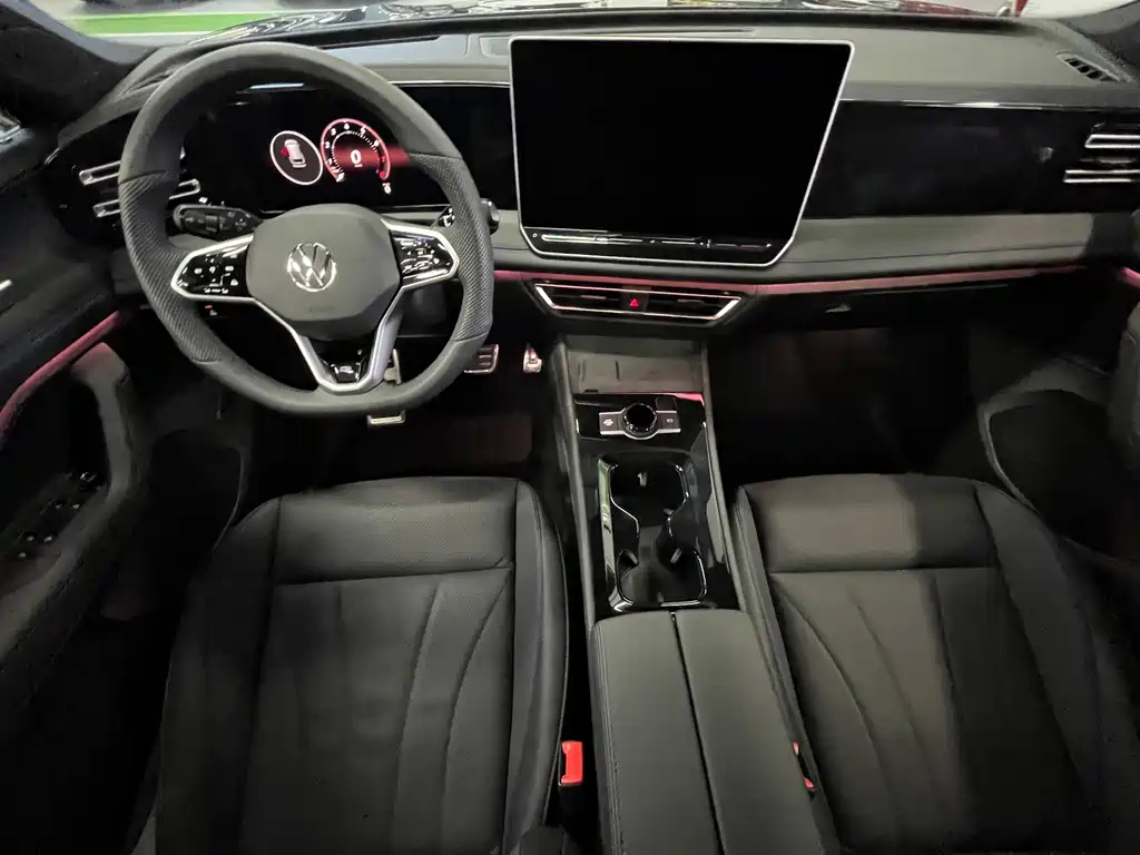 VOLKSWAGEN TIGUAN L 2025