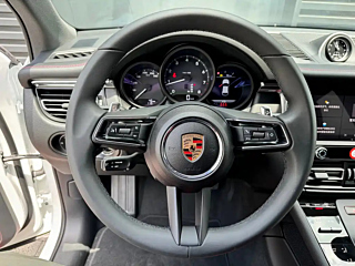 PORSCHE MACAN 2025 YEAR MACAN 2.0T EDITION 2025