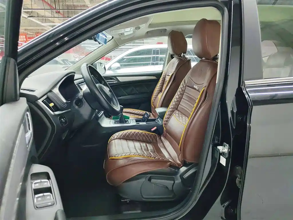 ROEWE RX5 2016