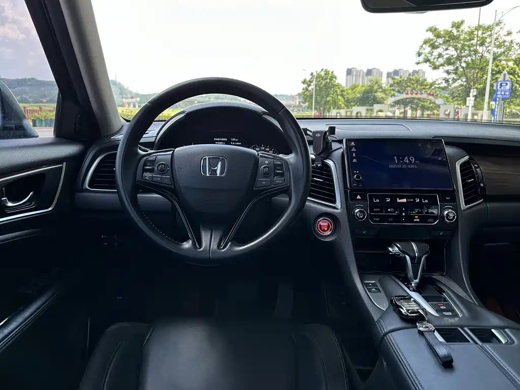 HONDA AVANCIER 2019