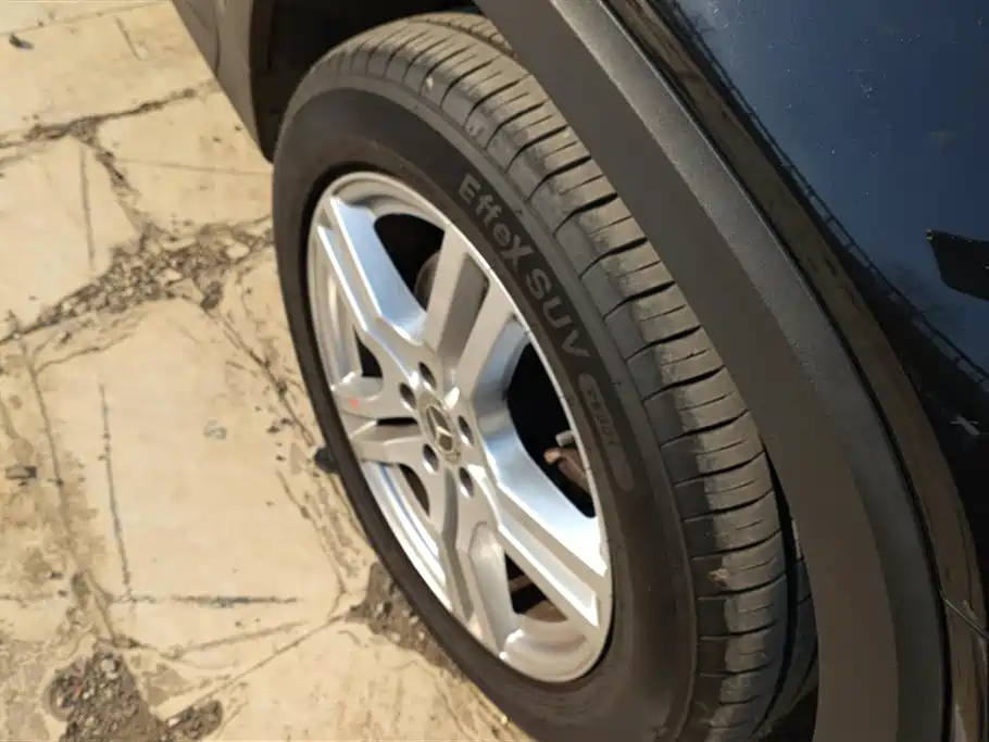 MERCEDES BENZ GLB 2020