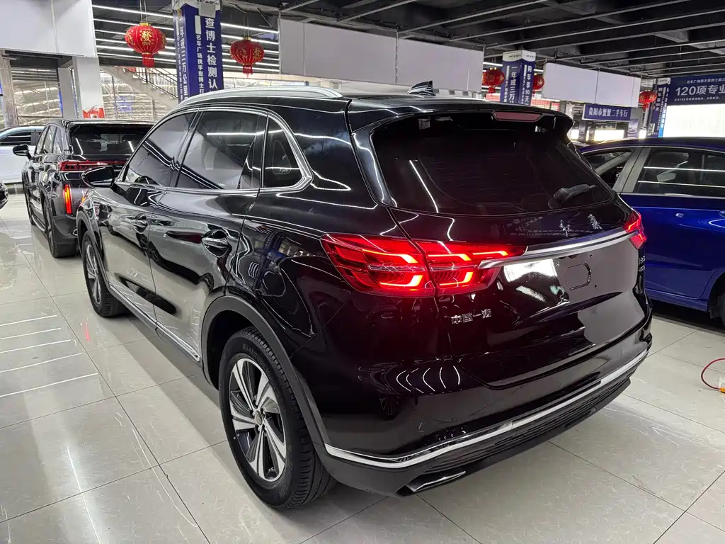 HONGQI HS5 2021