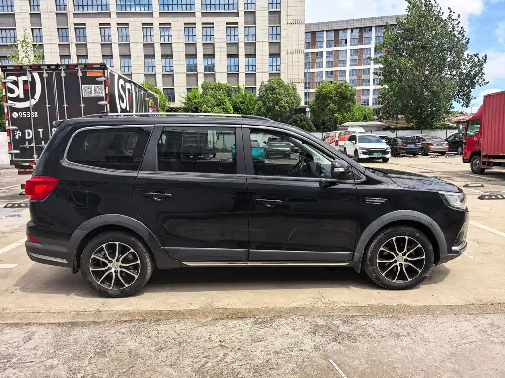 DONGFENG FORTHING SX6 2019