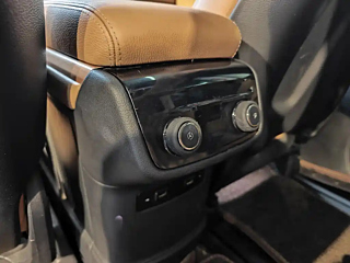 NIO ES8  2018 YEAR 355KM  EDITION  SEATS EDITION 2018