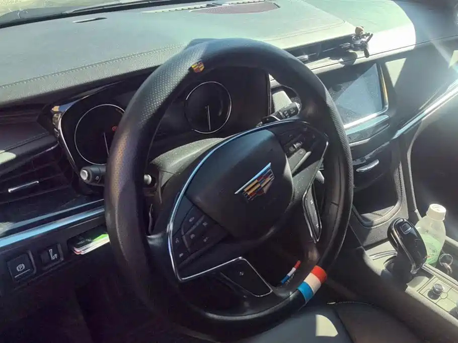 CADILLAC XT5 2020