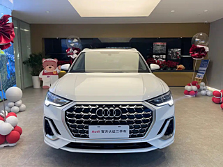 AUDI Q3  2024