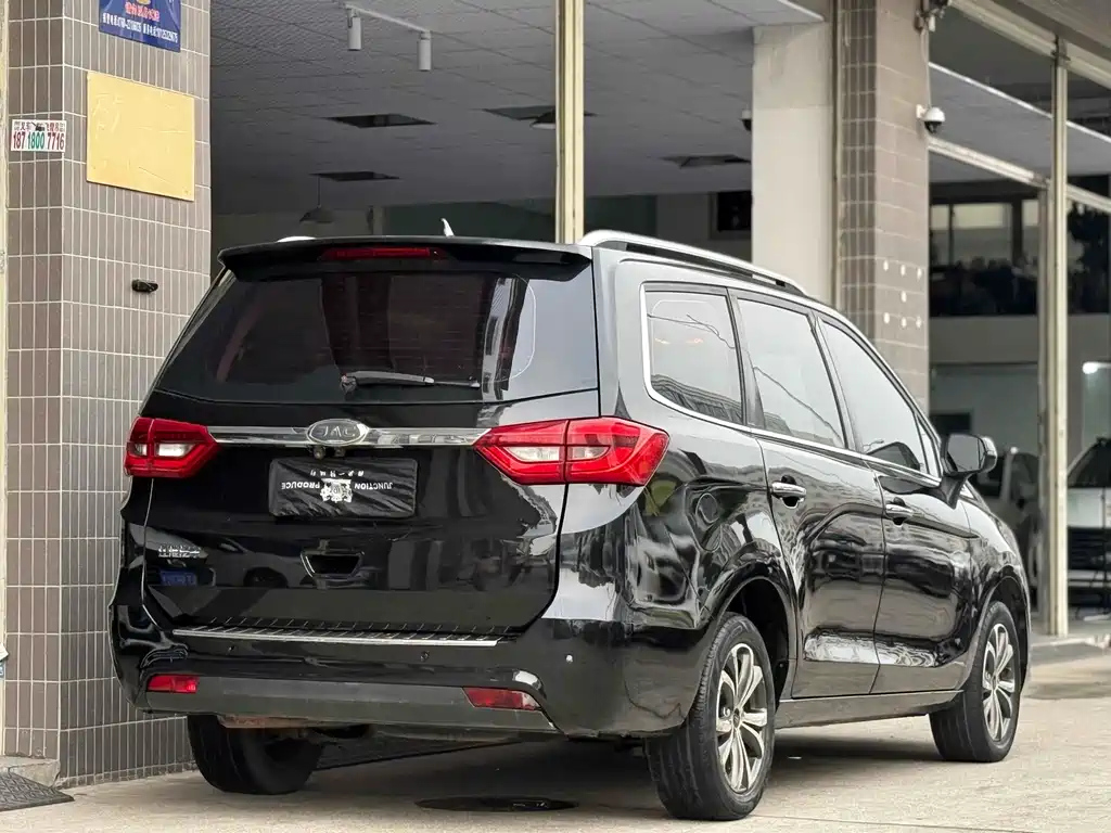 JAC REFINE R3 2018