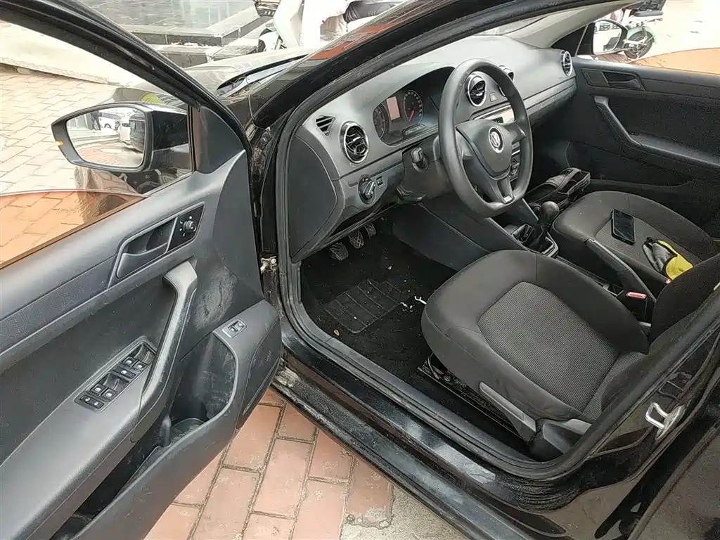 VOLKSWAGEN JETTA 2018