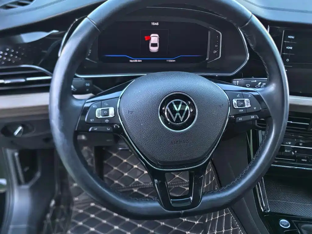 VOLKSWAGEN PASSAT 2020