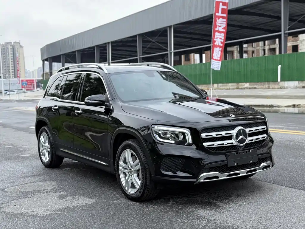 MERCEDES BENZ GLB 2023
