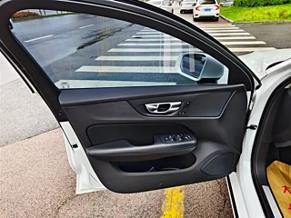 VOLVO S60  2021 YEAR T3 SMART MOBILITY DELUXE EDITION 2021