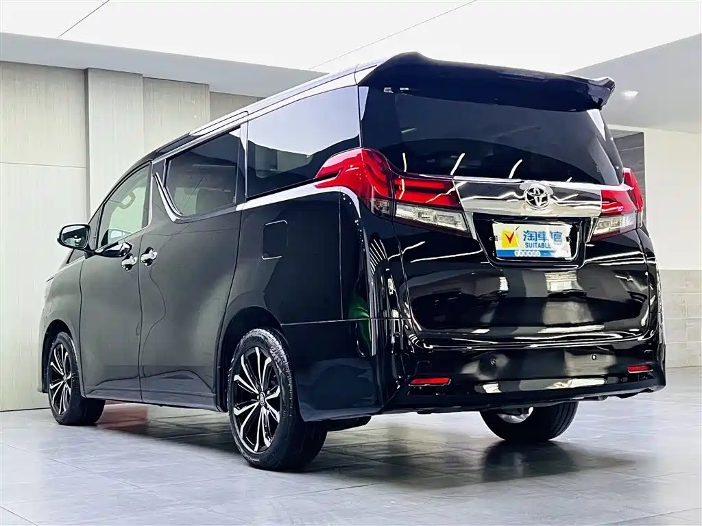 TOYOTA ALPHARD 2018