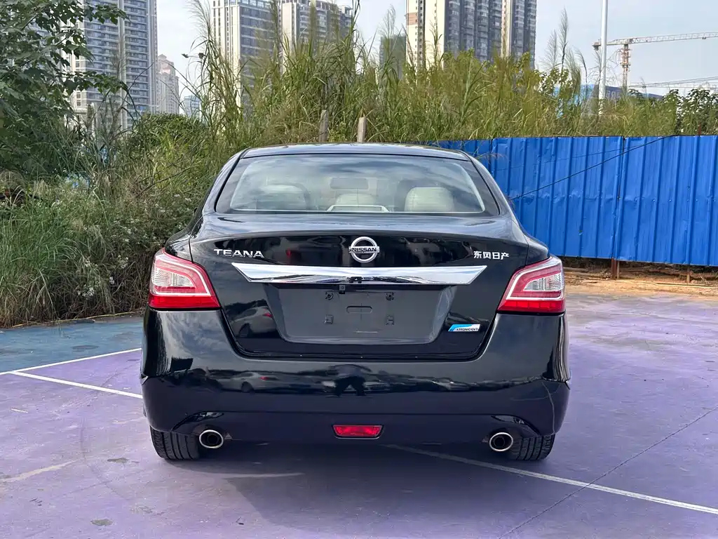 NISSAN TEANA 2014