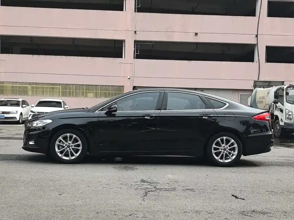 FORD MONDEO 2020