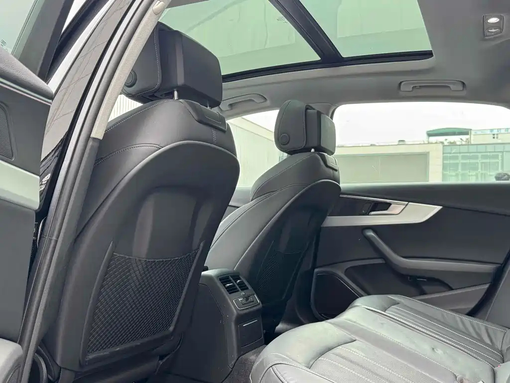 AUDI A4L 2020