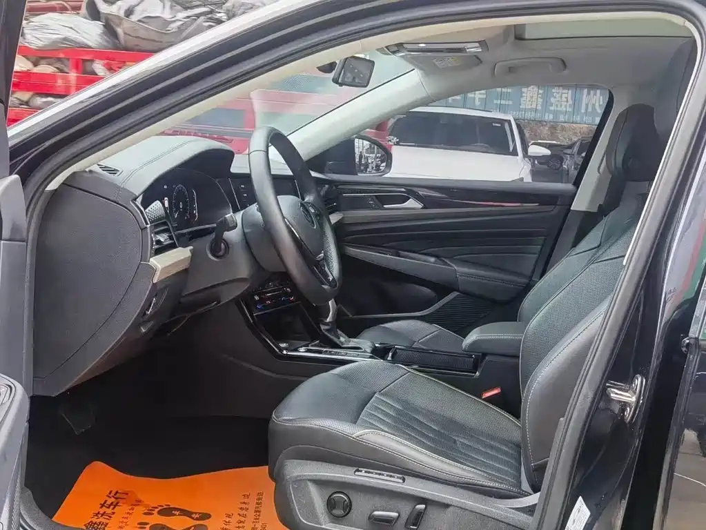 VOLKSWAGEN PASSAT 2020
